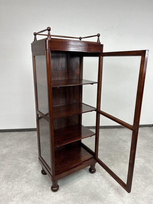 úzka art deco vitrína 62cm - 3