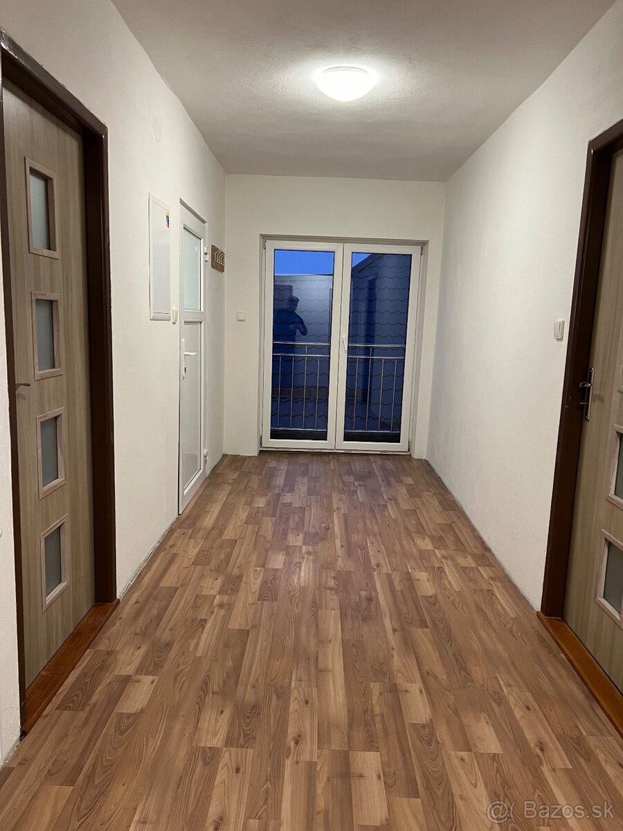 Prenájom 3.izb.bytu v Klastore p. Znievom - 3