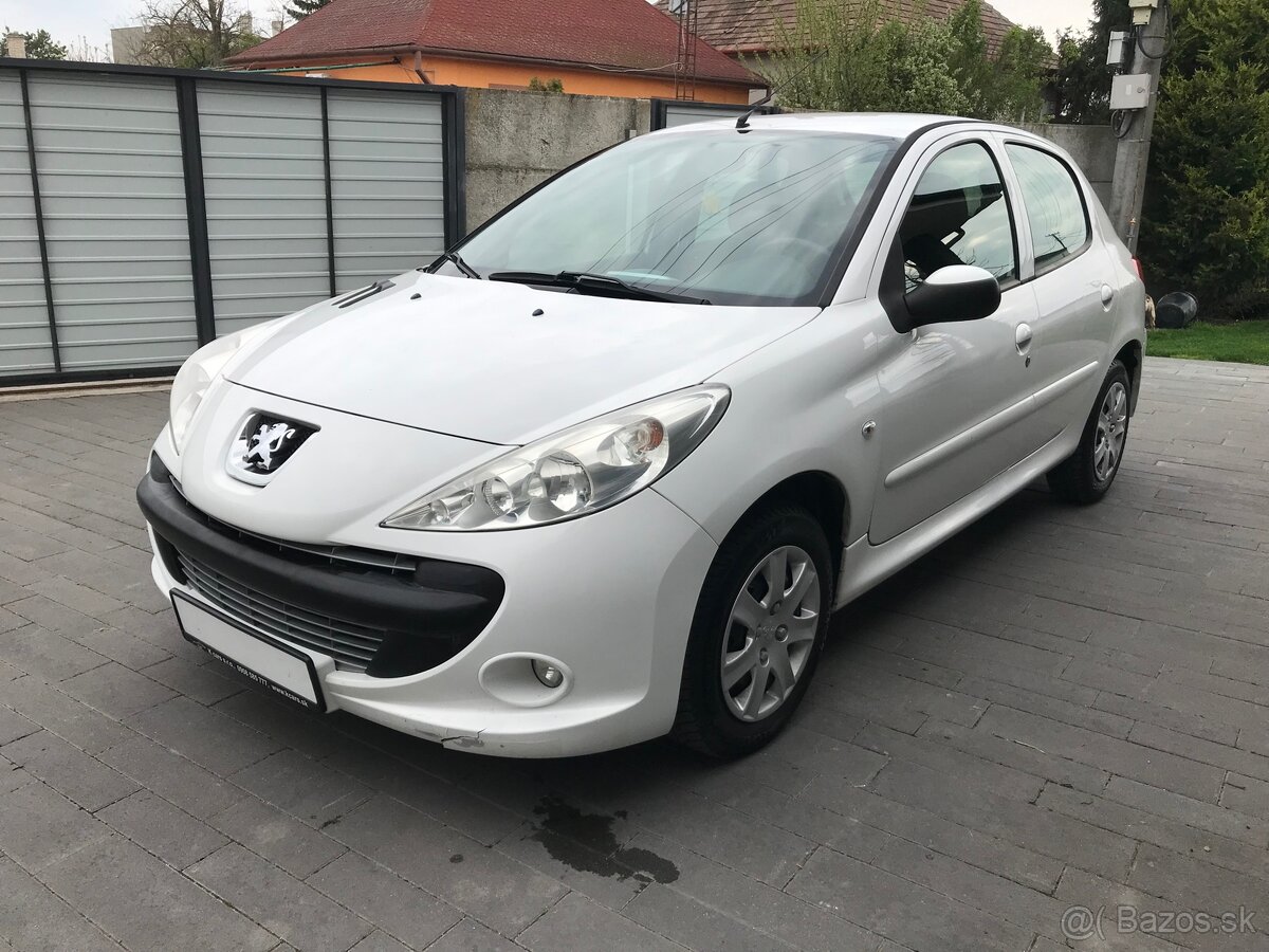 Peugeot 206+ 1.4 legend - 3
