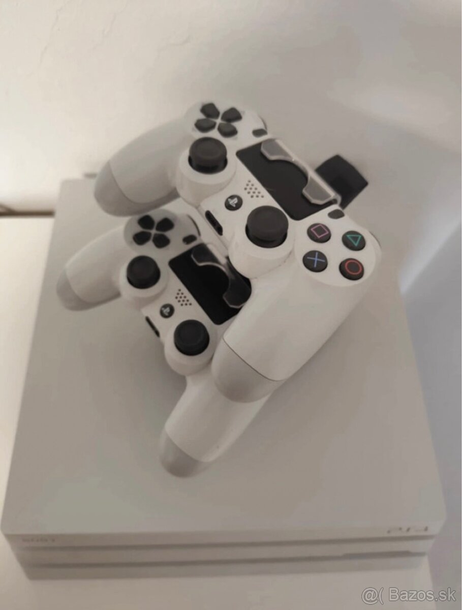 Playstation 4 pro - 3