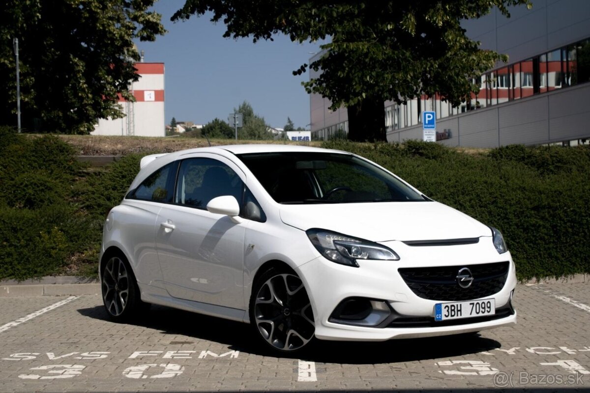 Opel Corsa OPC E Performance - 3