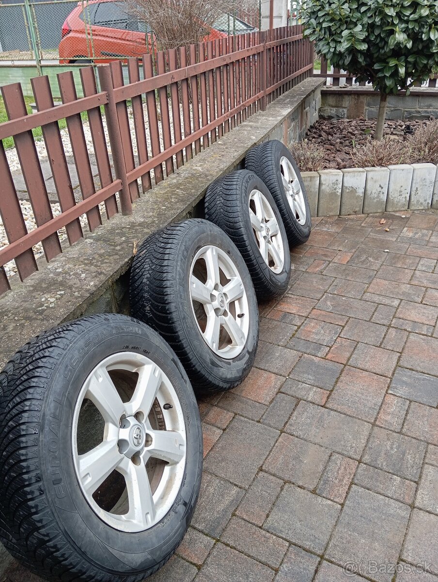 Predám disky TOYOTA RAV4 - 3