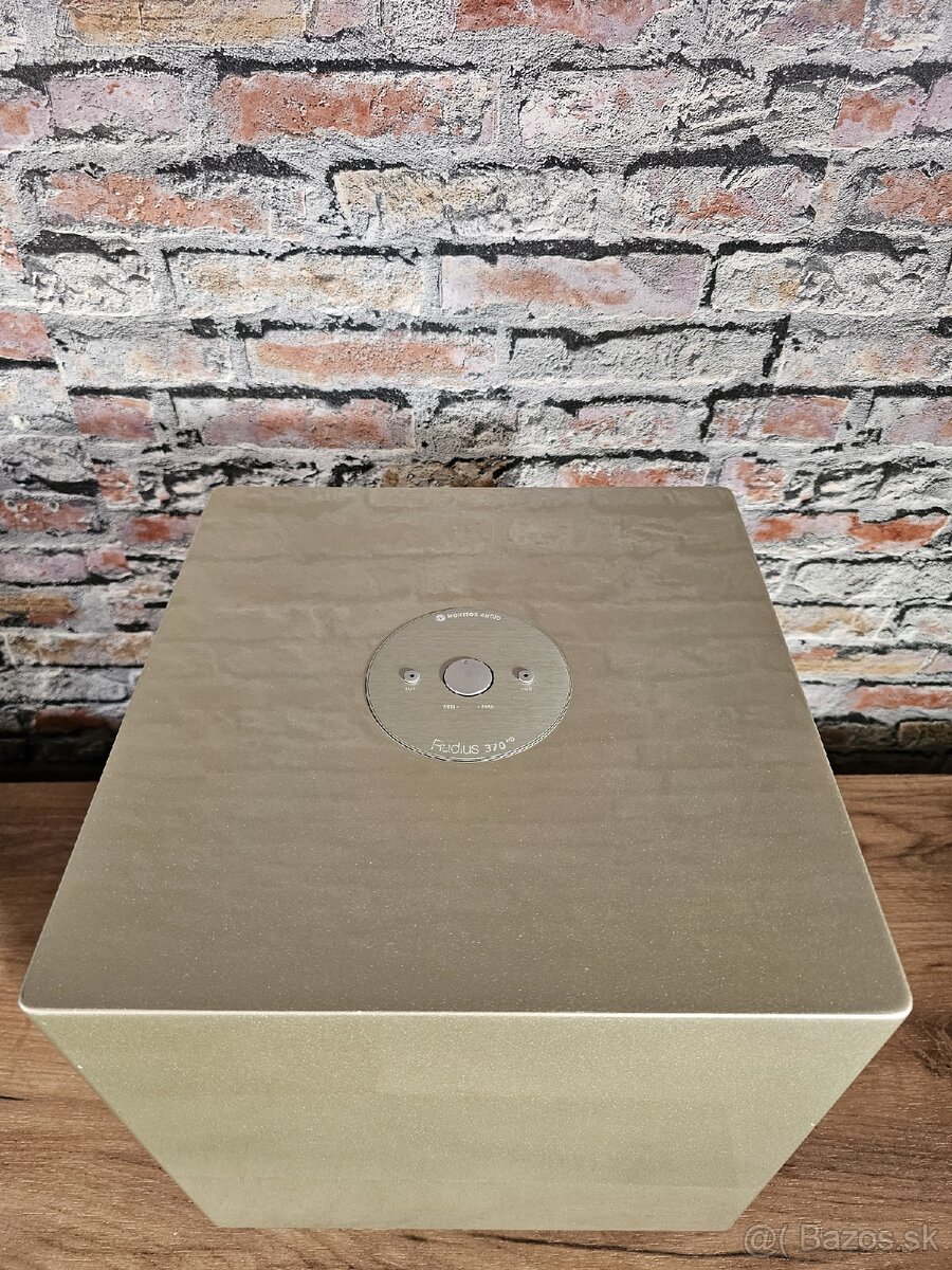 MONITOR AUDIO RADIUS 370HD Aktivny subwoofer - 3