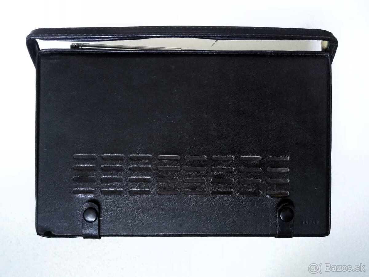 Crown TRF-2200V - 3