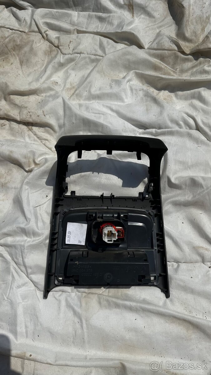 Stredový panel radiacej páky Audi A5 / Audi A4 B8 - 3