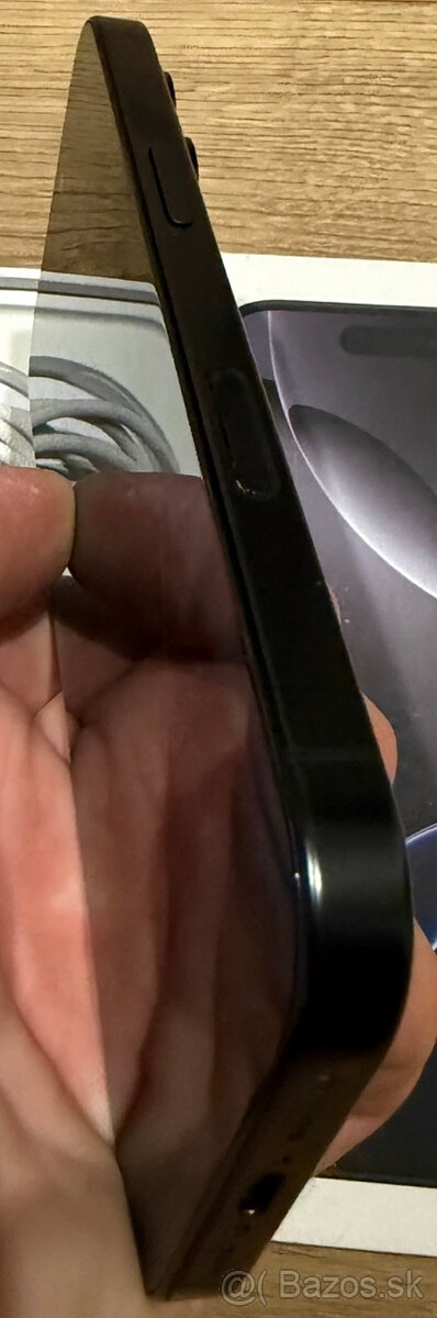 Apple iPhone 16 Pro 512 GB - 3
