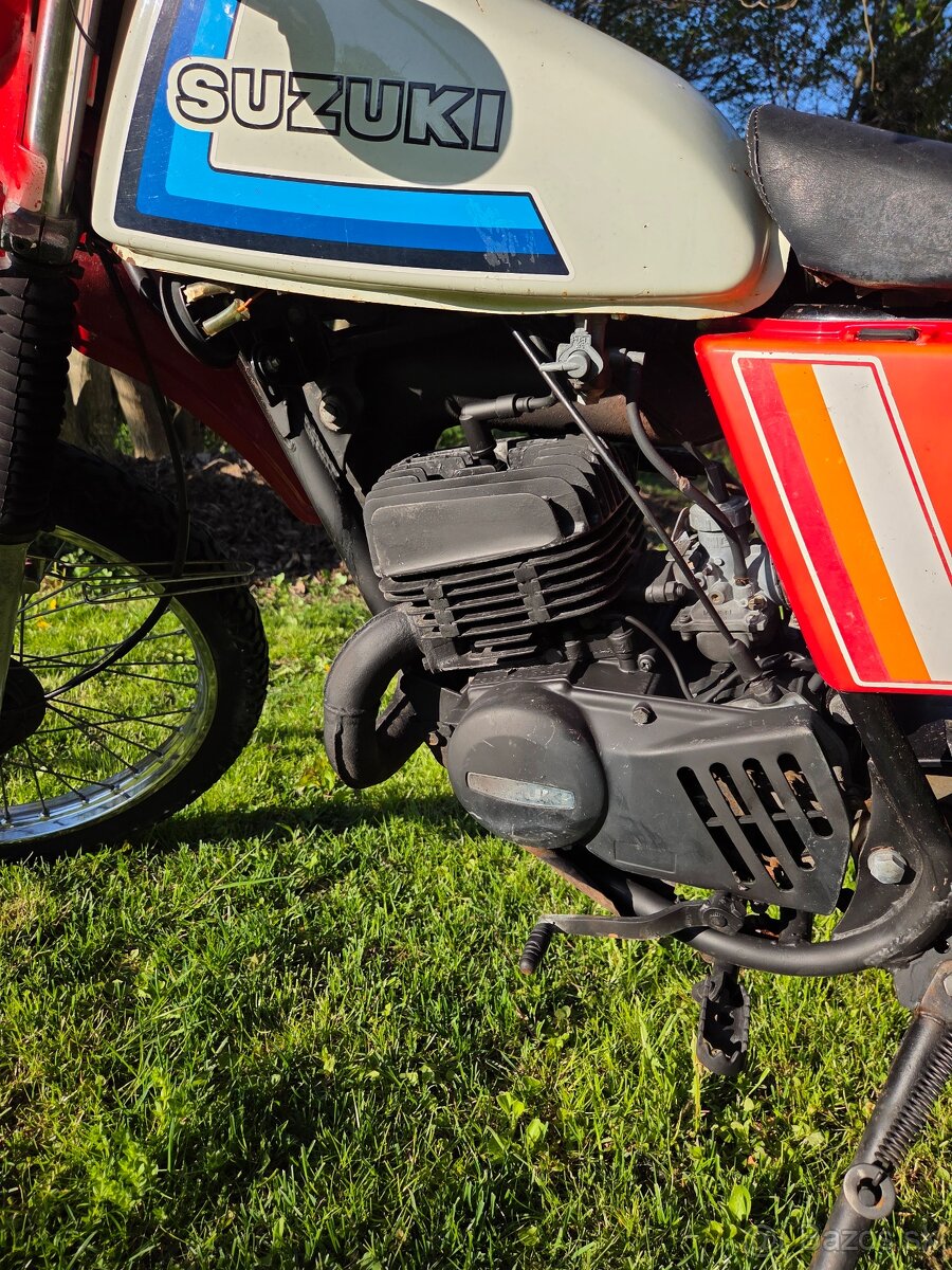 Suzuki TS 125 1980 - 3