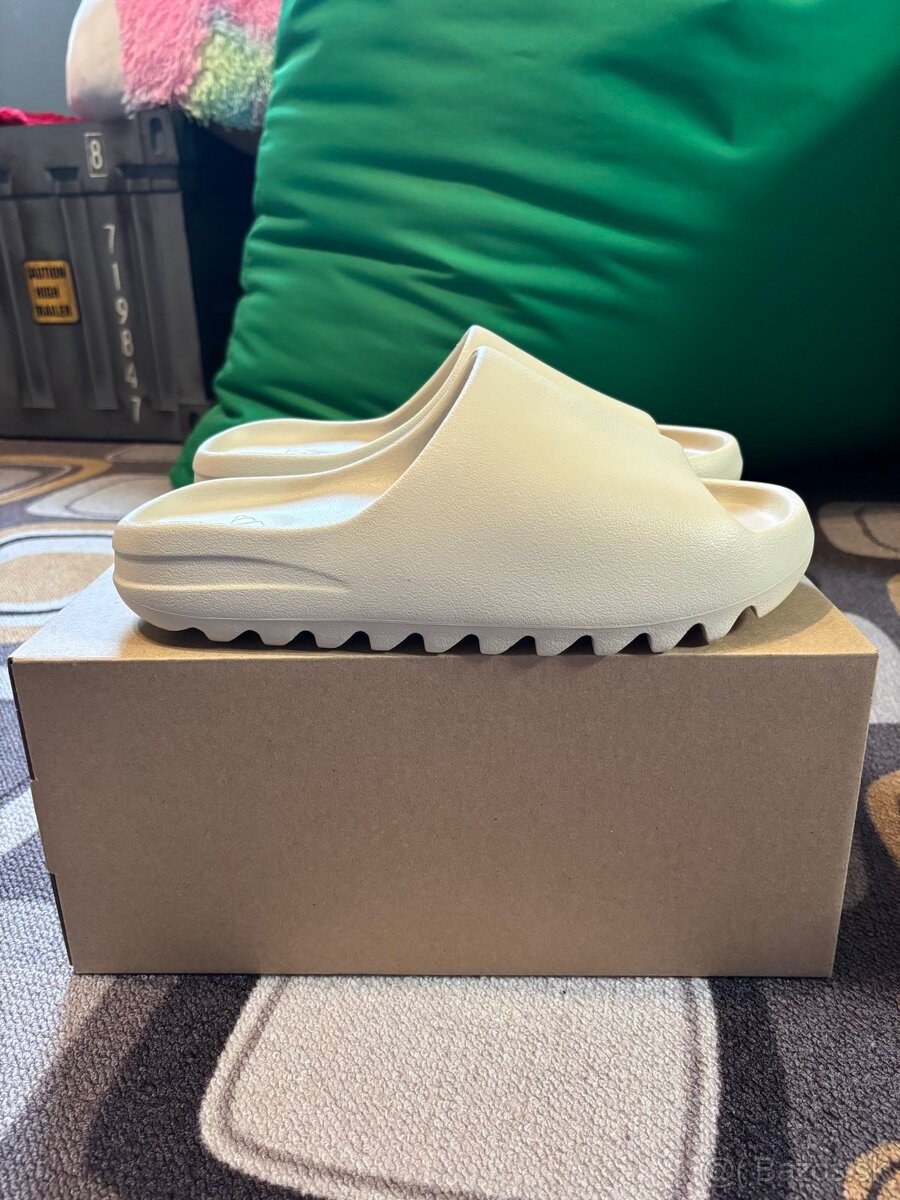Yeezy Slide Bone EU46 - 3
