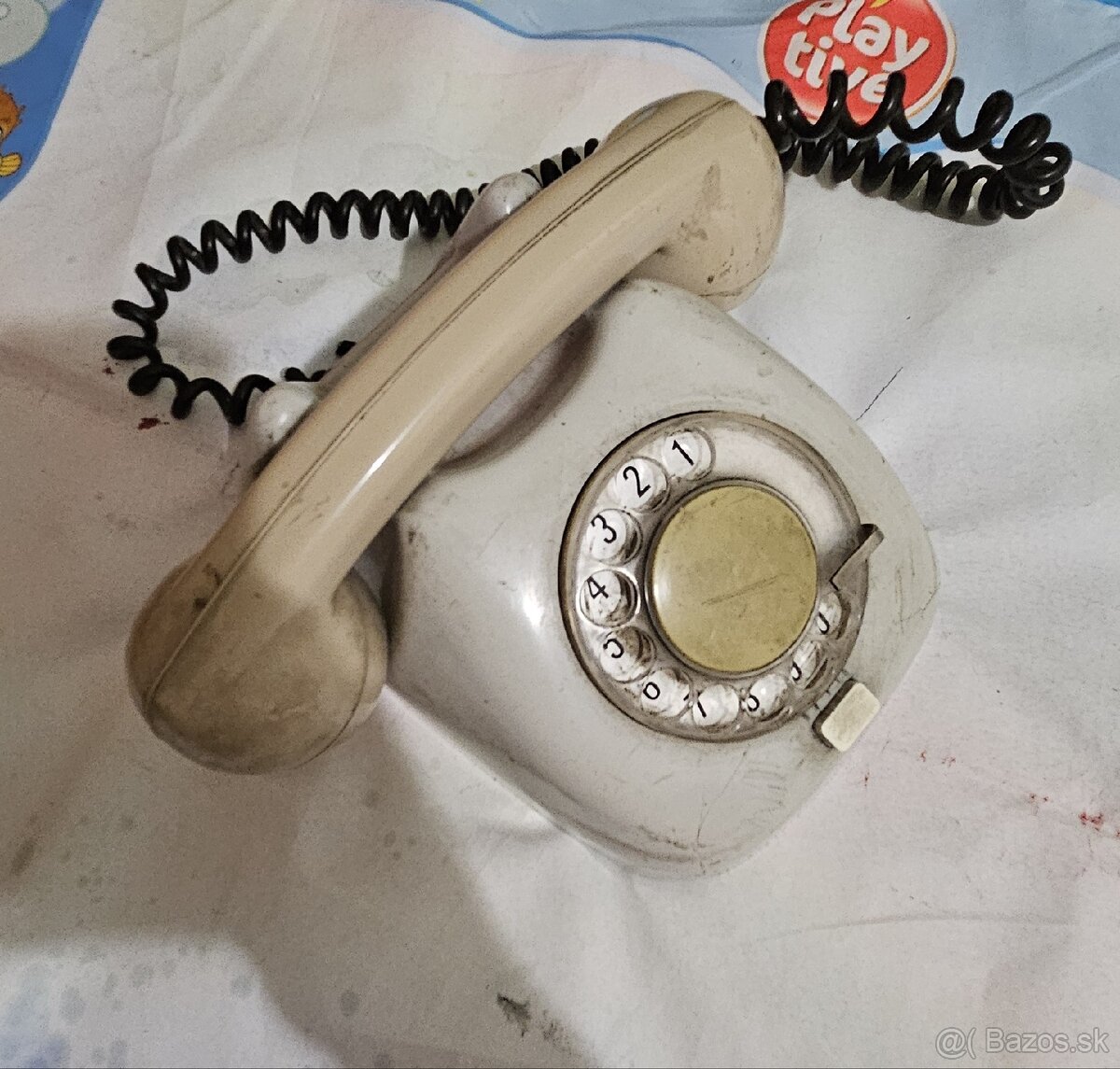 Zmes rôznych vecí na predaj - 3