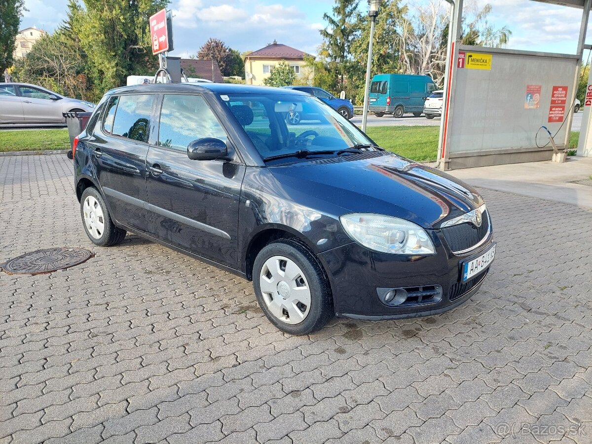 Predam ŠKODA FABIA 2 - 1.4 16V benzin - 3