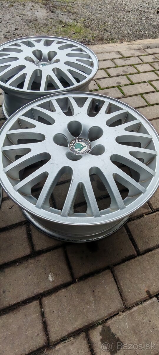 5x100 R16 škoda - 3