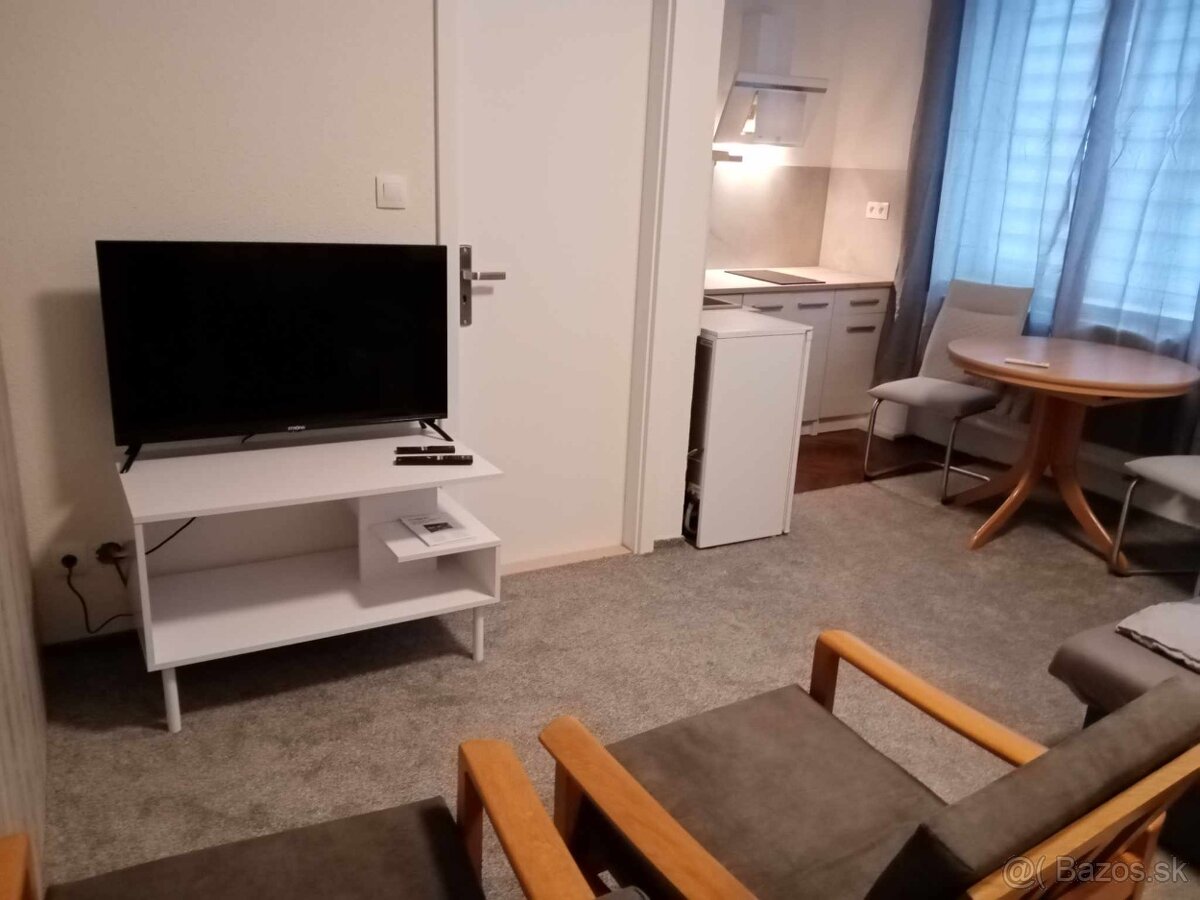 Prenajmem byt - 3