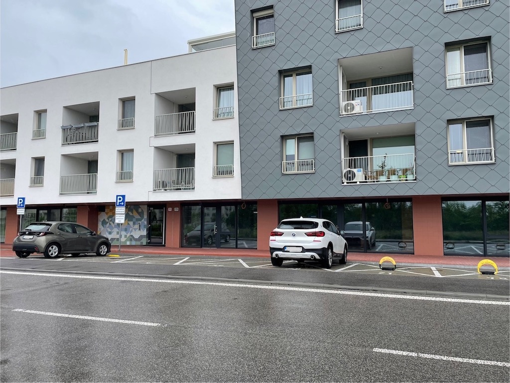 Obchodný Priestor - 98m2, RNDZ - 3