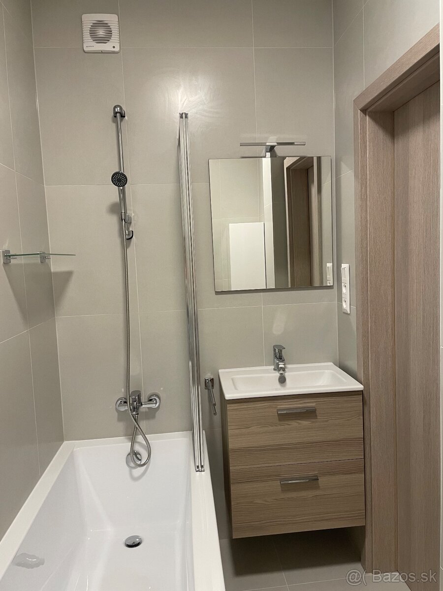 2 izbový byt Lánska - 3