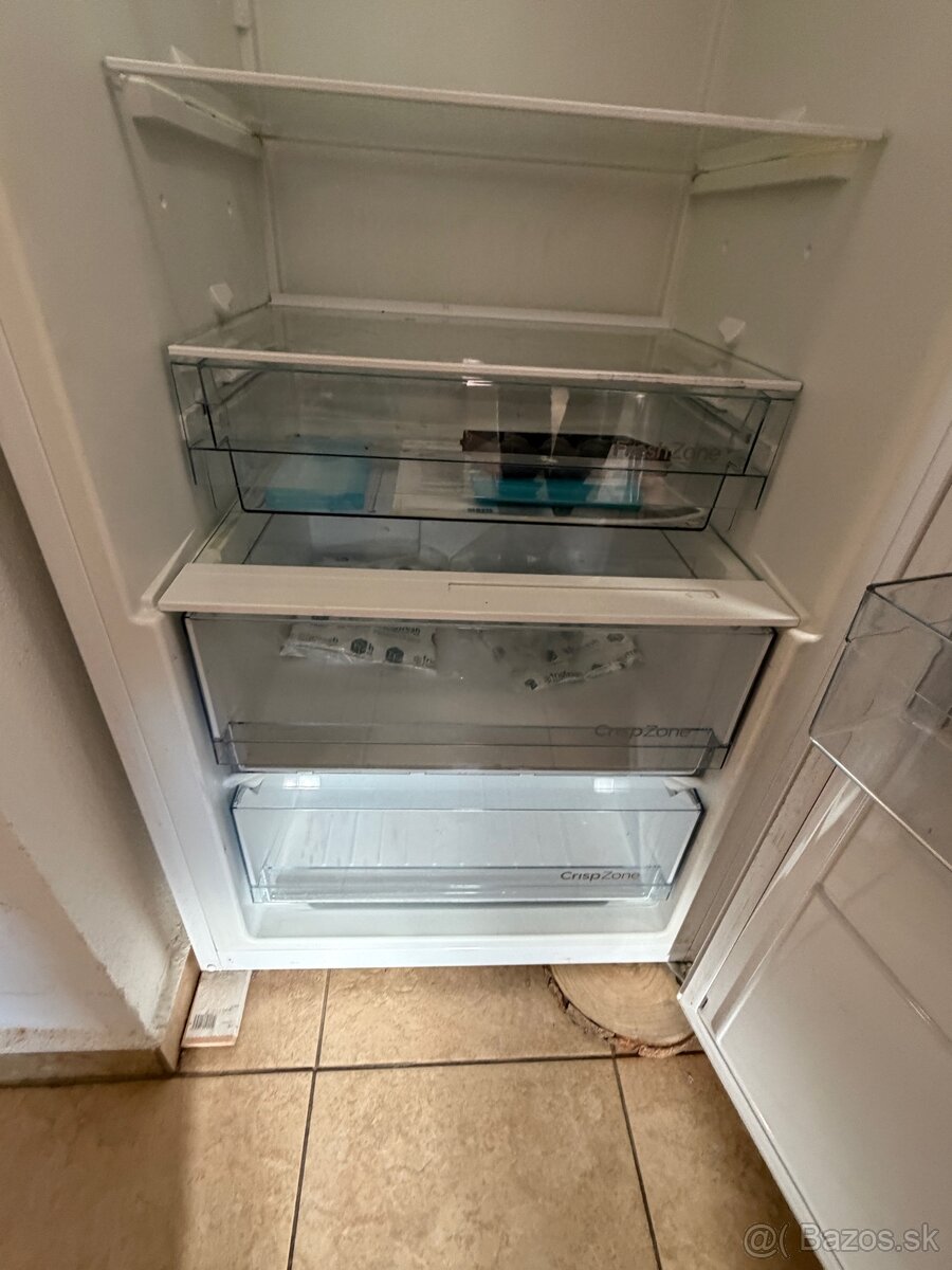 Chladnička Gorenje A+ iio air - 3