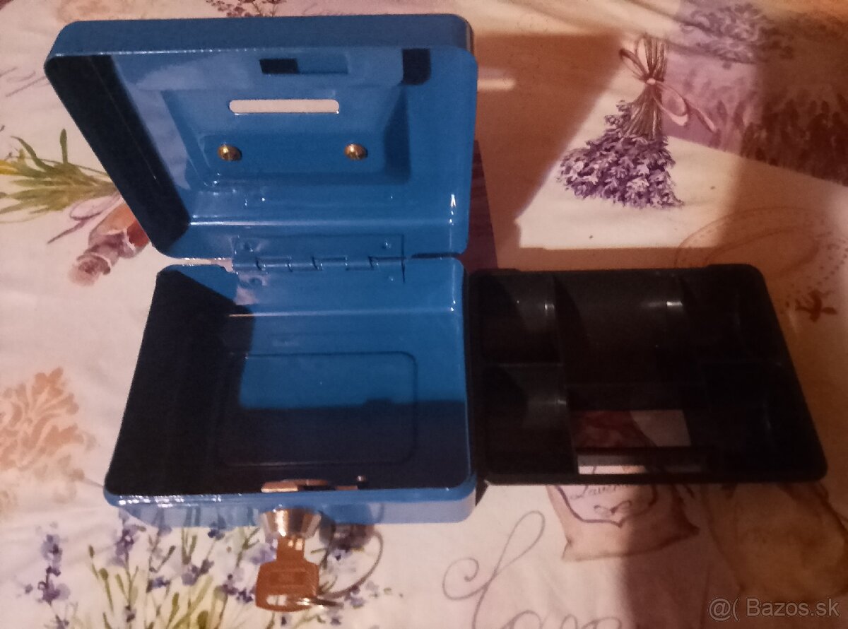 Oceľová pokladnička - 3