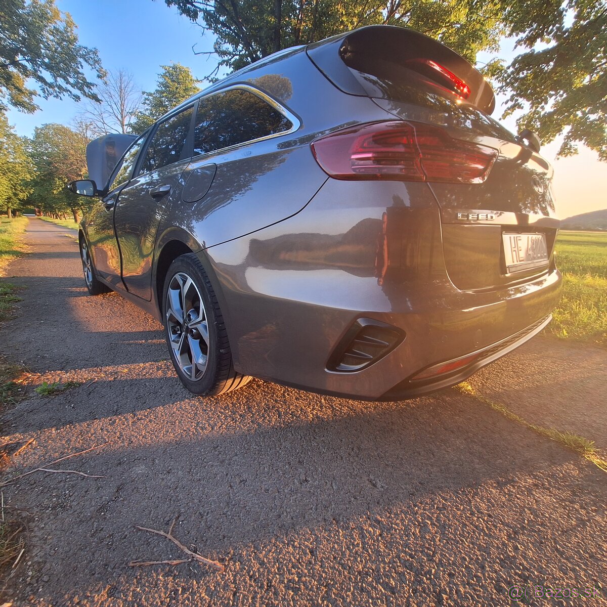 Kia ceed SW 1.6 crdi, 100kw - 3