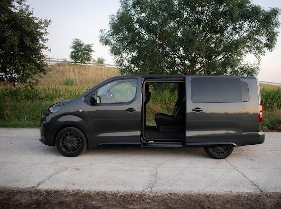 Prenájom 8 miestneho vozidla - 3