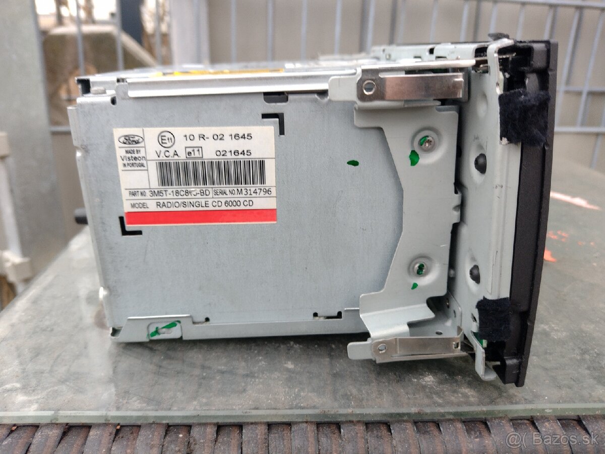 Ford Focus C-Mac radio - 3