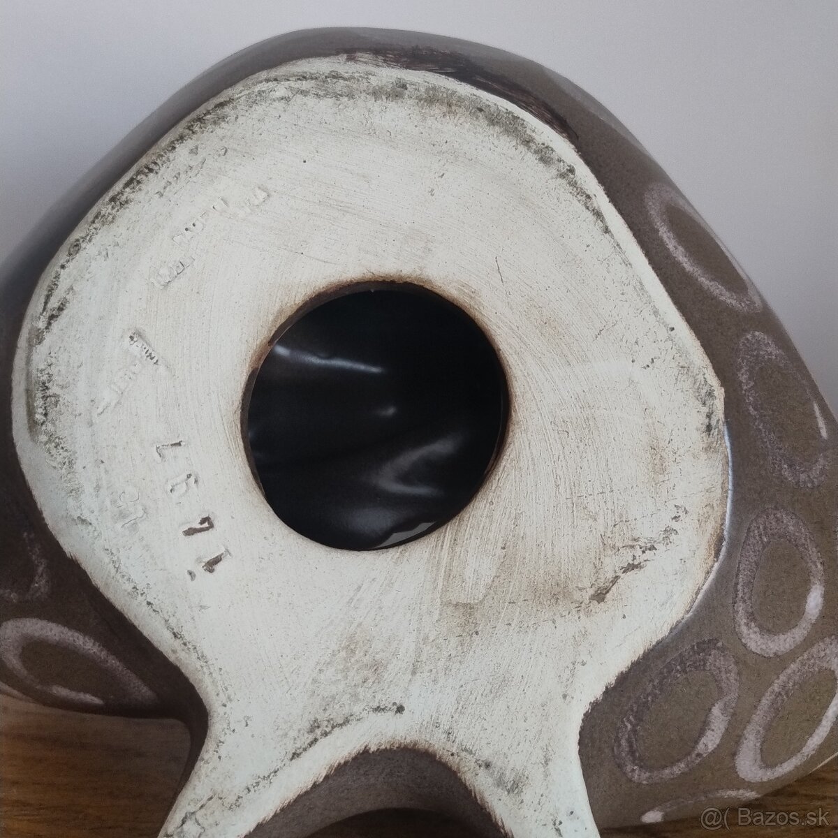 Soška sediacej ženy - 3