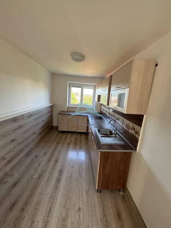 Troj izbový byt na predaj - 3