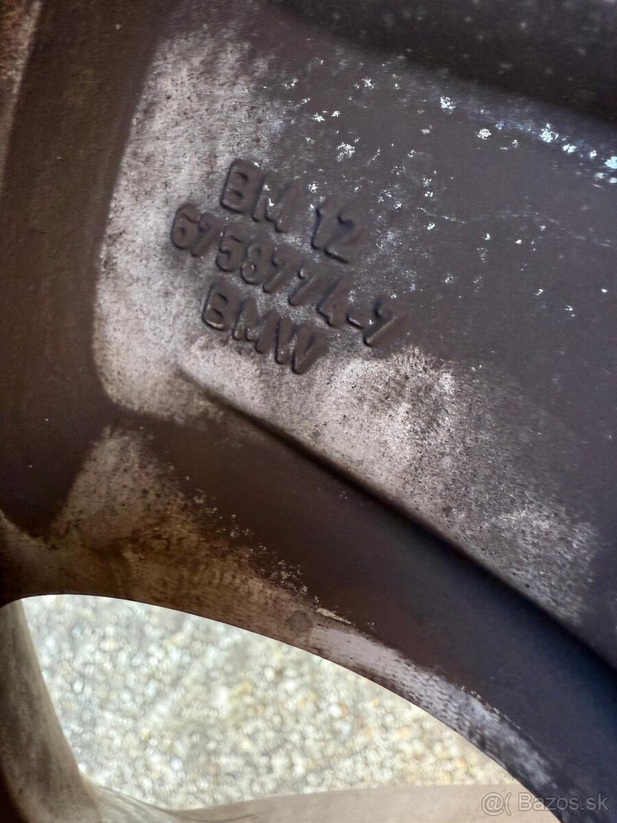 BMW E60 elektróny 6758774-7 zimne gumy 225/55R16 - 3