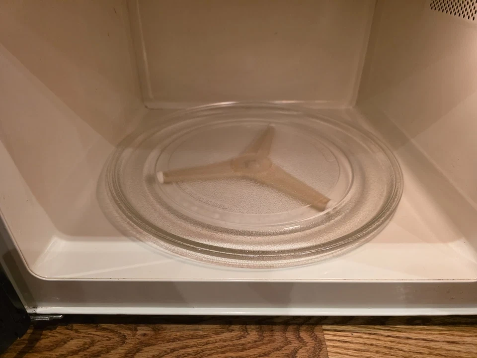 SHARP mikrovlnka - 3