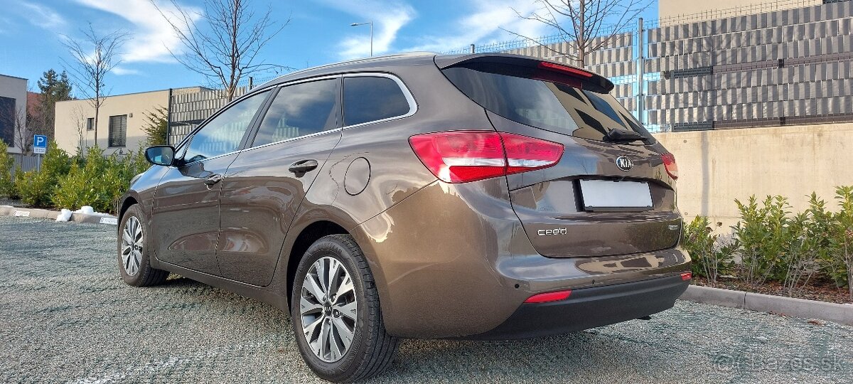 Kia Ceed SW 1.6 CRDi 136k Gold - 3