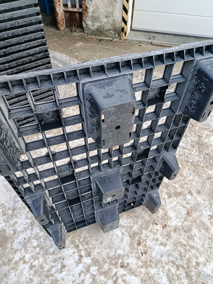 Plastová paleta - 3