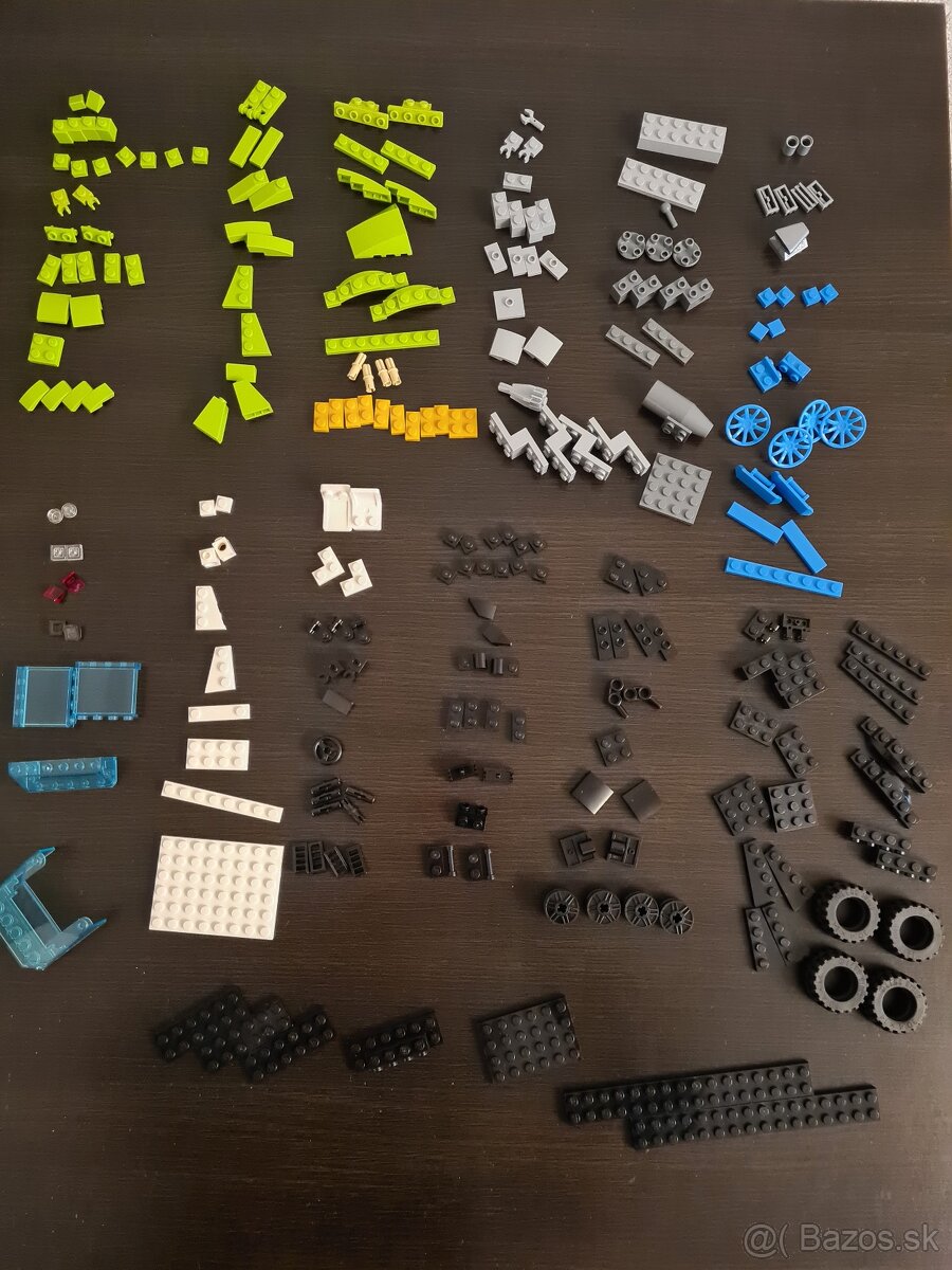 LEGO Creator 3v1 - 31089 Pretekárske auto - 3