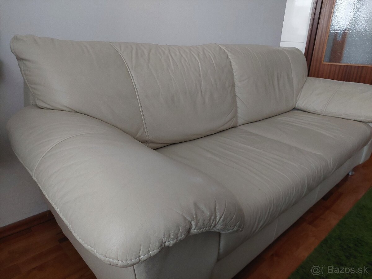 Predám sedačku a dve taburetky - 3