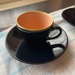 Sada kávových šálok s tanierikmi - 3