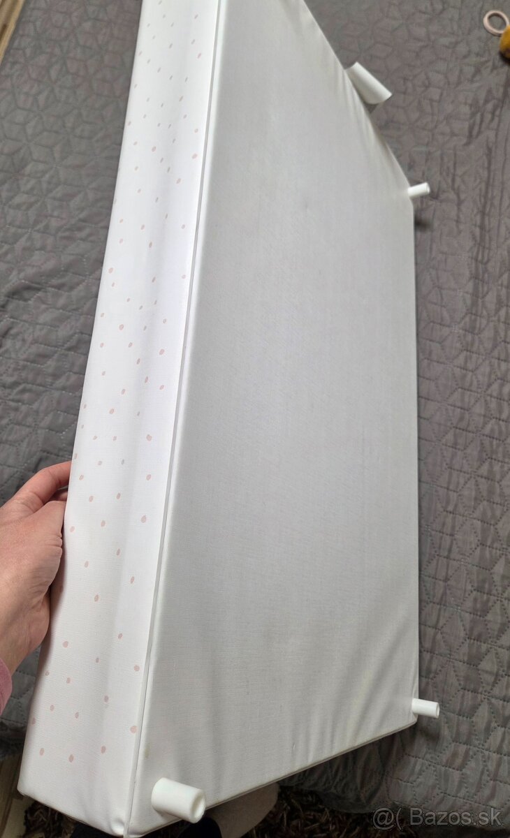 Prebaľovaci pult - 3