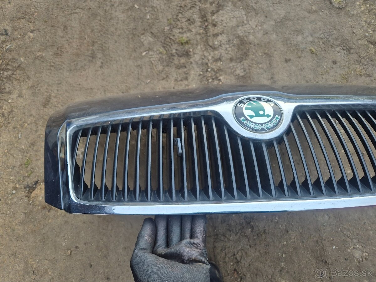 Predám predná kapota pre Škoda Octavia II 2 faceback - 3