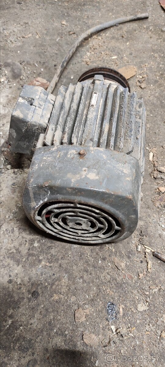 Motor z hriadeľom - 3