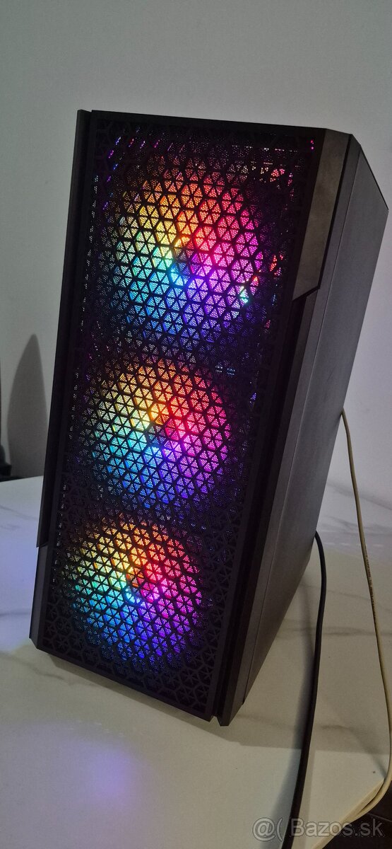 Výkonné Herní PC | RTX 4060 | Ryzen 5 | rok záruka - 3