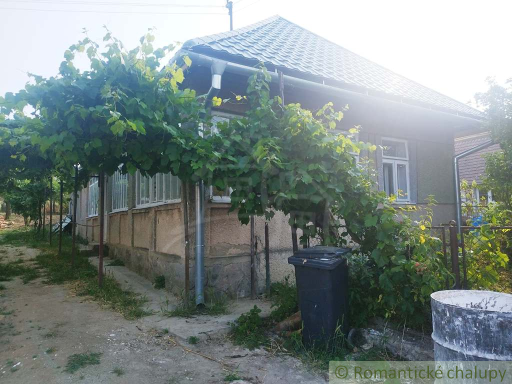 Rekonštruovaný gazdovský dom v pokojnej obci Kleňany v okr - 3