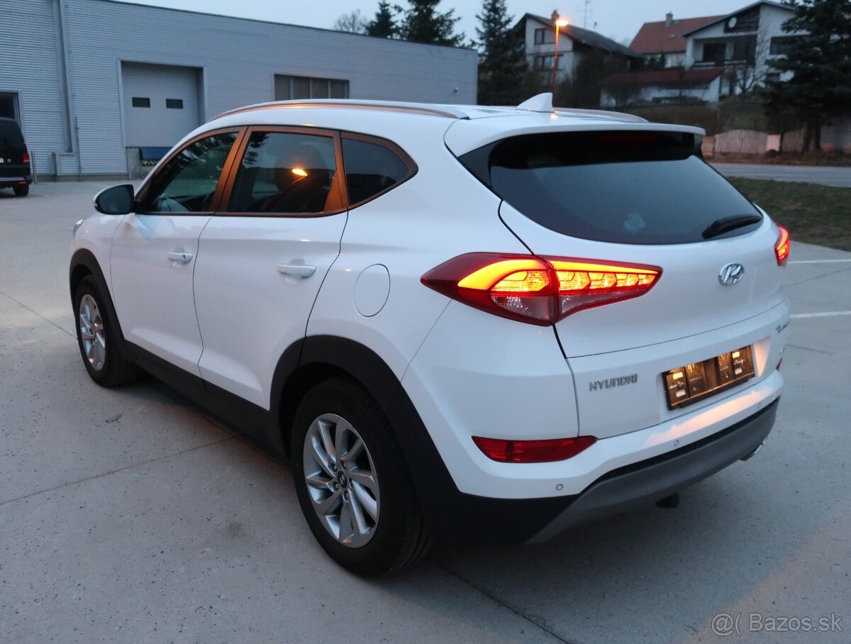 Hyundai Tucson II r.2016 2,0 CRDi 4x4 Comfort, bohatá výbava - 3