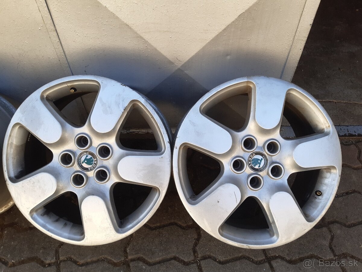 Elektrony Skoda R17 - 3