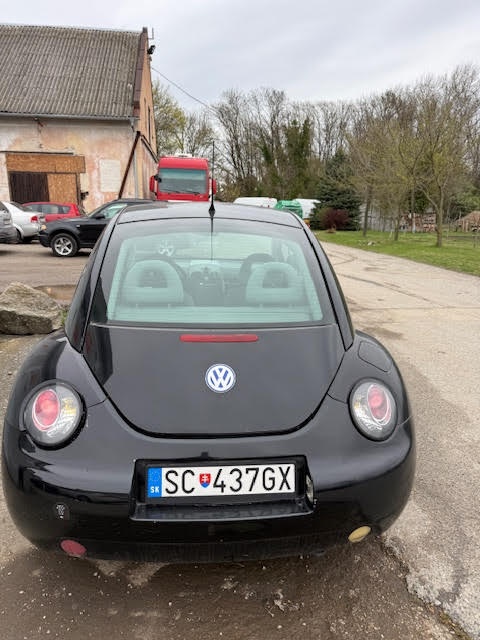 VOLKSWAGEN NEW BEETLE / r.v. 2002 - 3