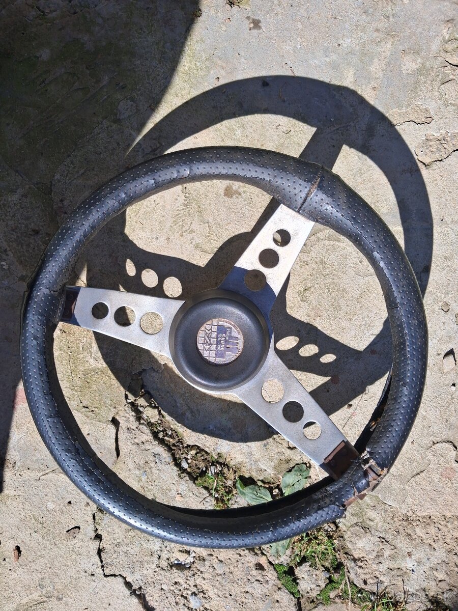 Predám volant rallye škoda 105 120 - 3