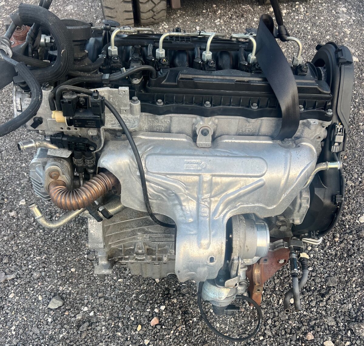Motor Volvo D5204t7 - 3