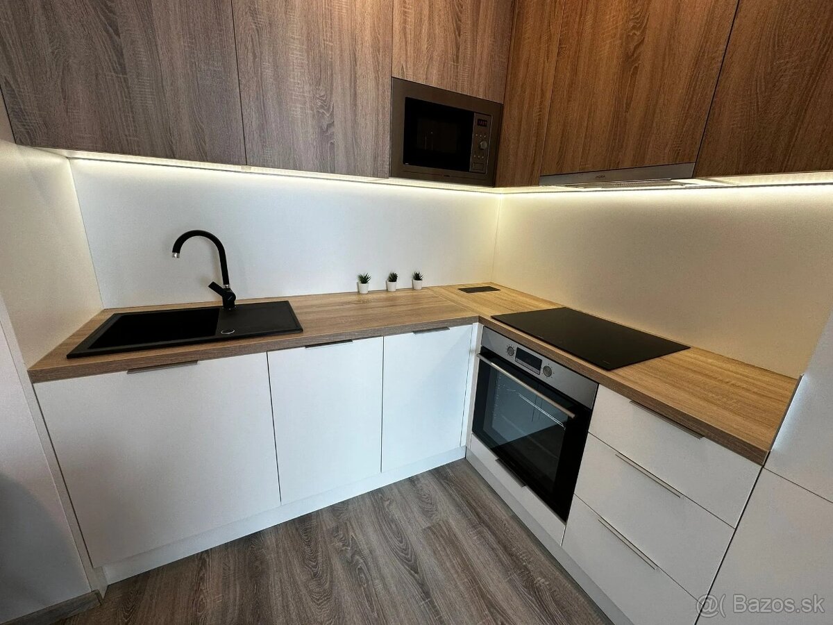 Realitný kancelária REALADR s.r.o. - 3