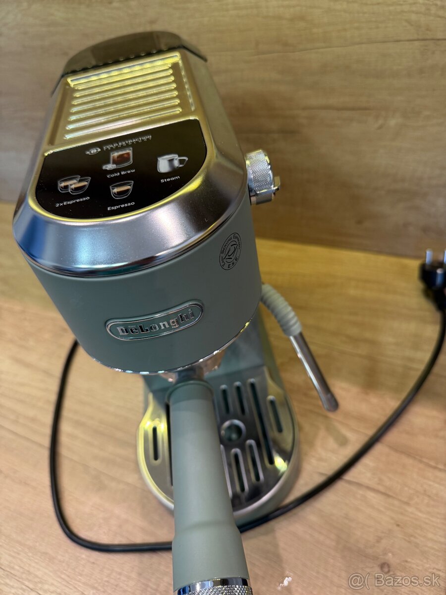 Pákový kávovar De'Longhi Dedica Duo - 3