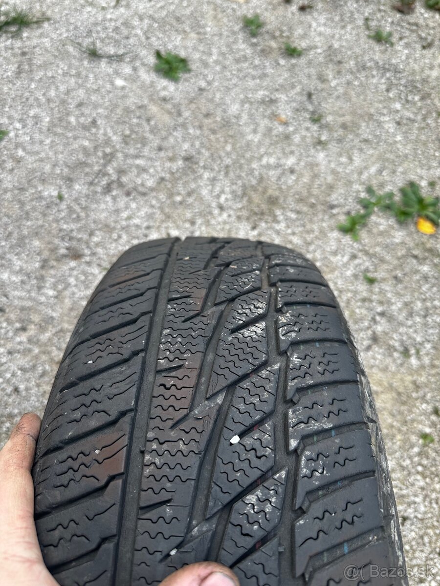 195/65R15 - 3