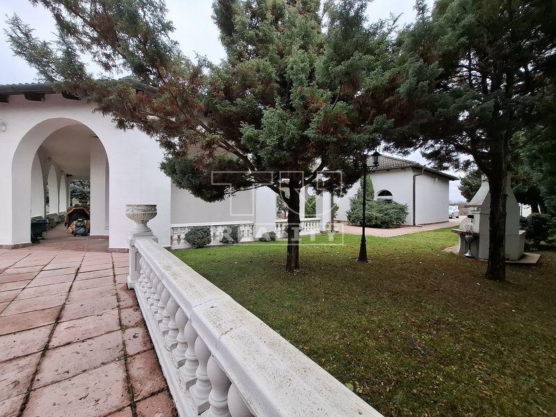 predam luxusny rod dom - 3