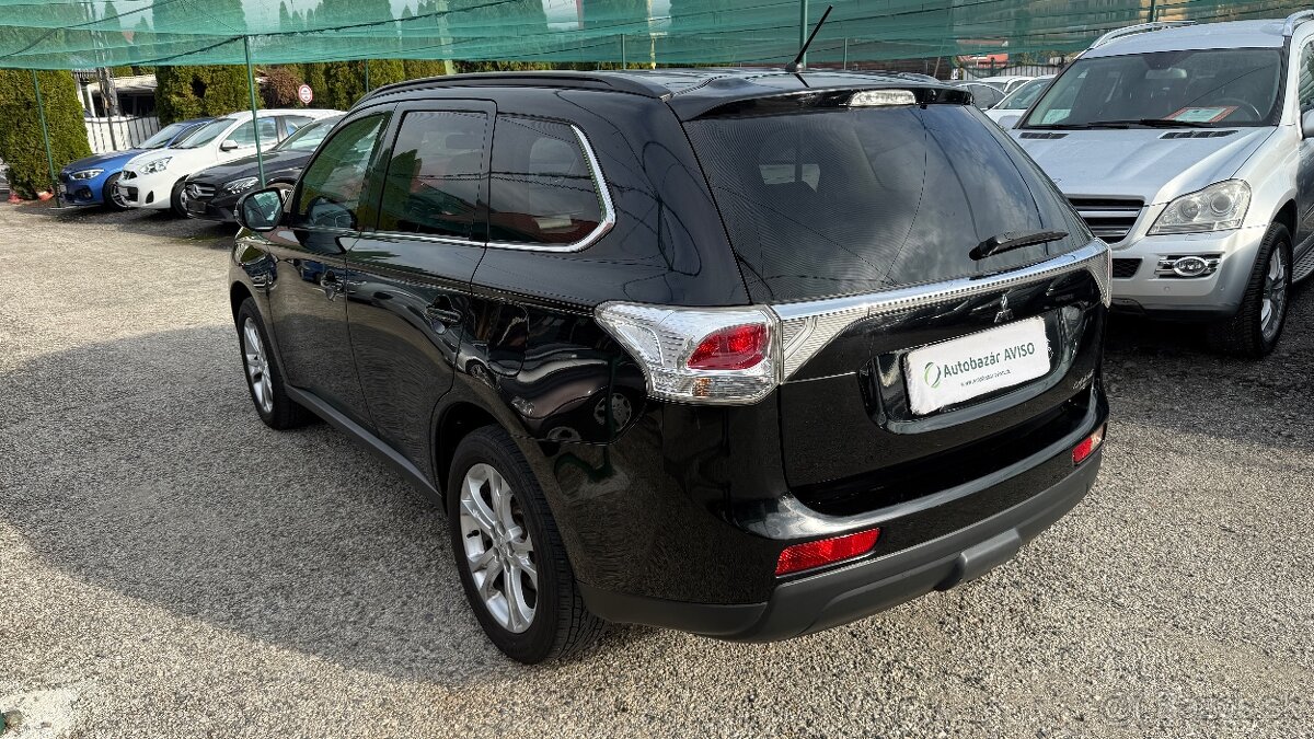 Mitsubishi Outlander 2.2 DI-D Intense - 3