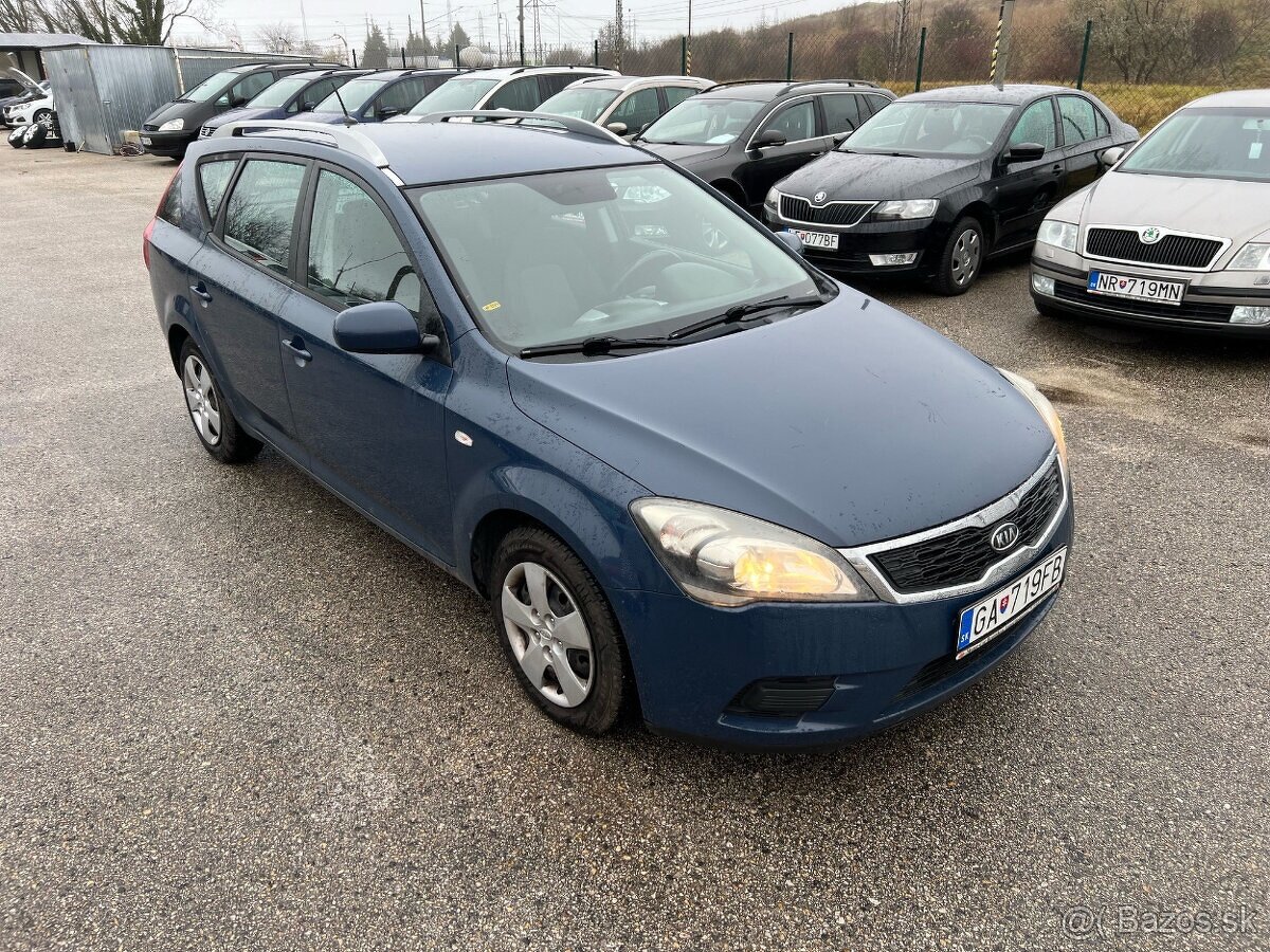 Kia Ceed 1.6 benzín, 91kW, MT/6, rok:02.2012. - 3