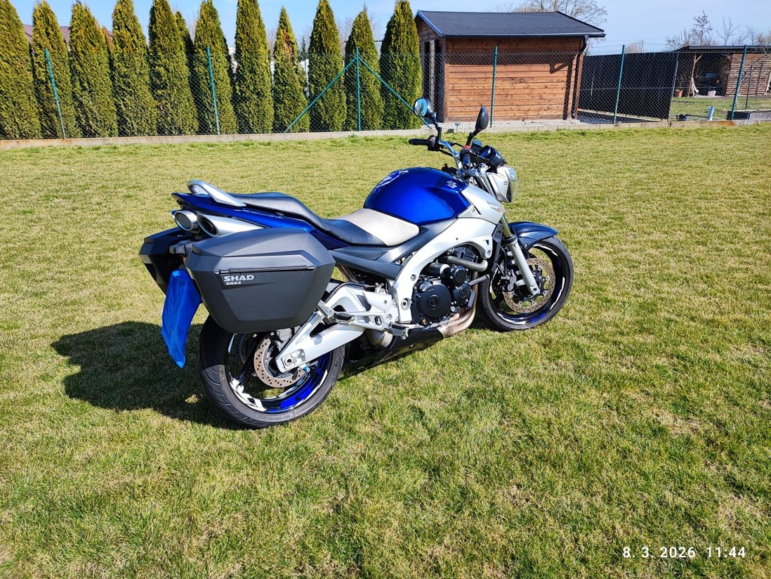 Predám Suzuki GSR 600 - 3