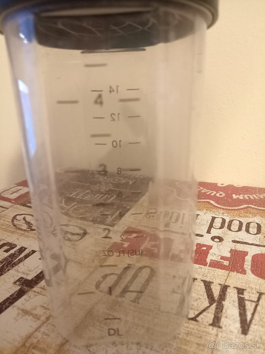 tupperware šejker - 3